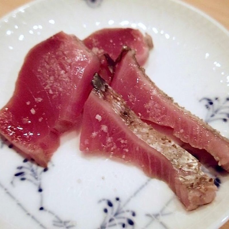 藁炙り鰹(鮨なかむら （すしなかむら）)