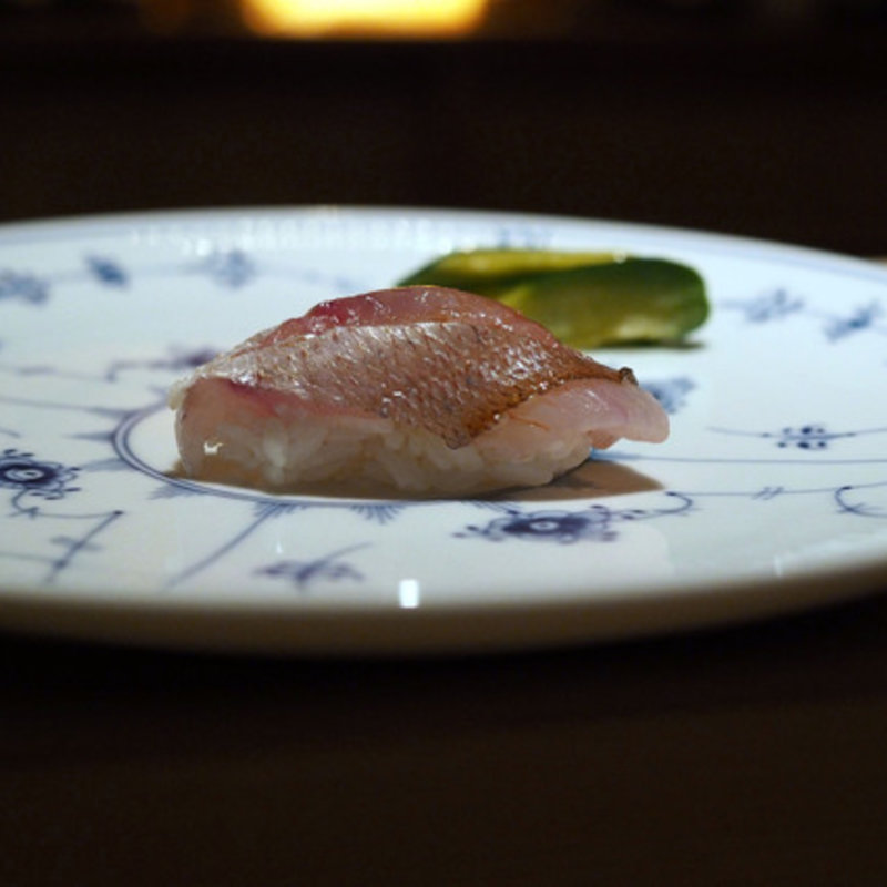 春子鯛(鮨なかむら （すしなかむら）)
