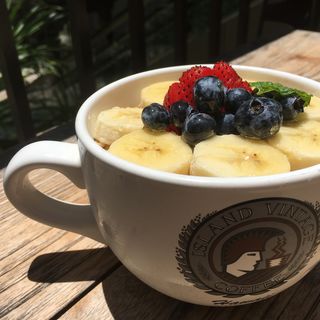 アサイーボール(アイランドヴィンテージコーヒー 横浜ベイクォーター店)