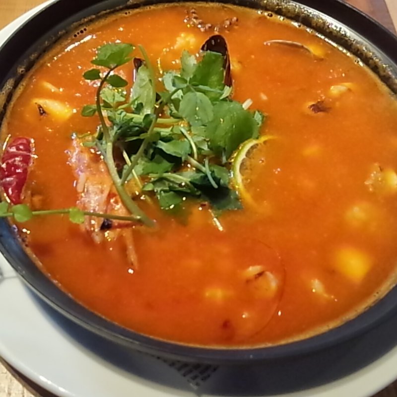 海老のトムヤムクンスープライス(ワインカフェ ブルズ )
