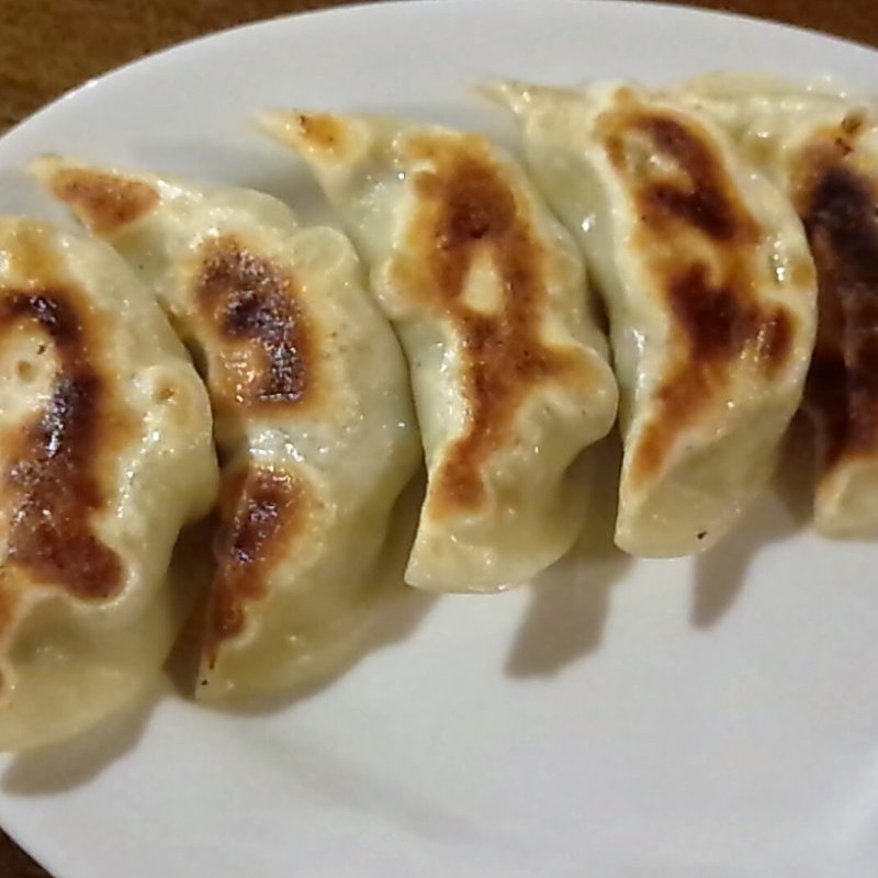 手づくり餃子(ラーメン厨房ぽれぽれ)