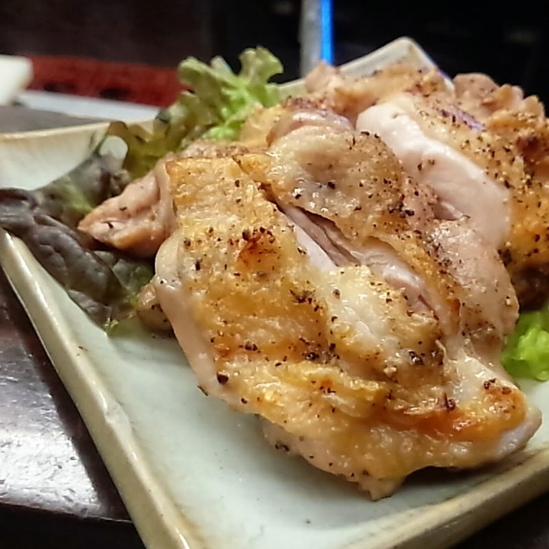 塩味 鳥もも一枚焼き(居酒屋 山心)
