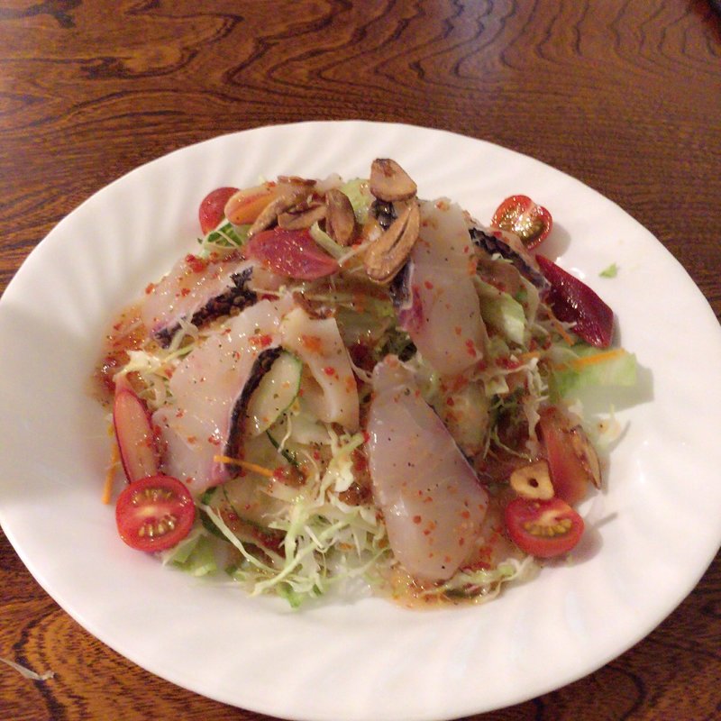 刺身サラダ(居酒屋がじゅまる)