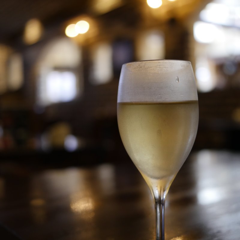 グラスワイン(白)(DADA 沼津店)