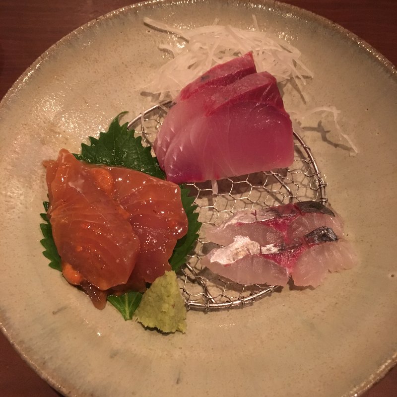 ヅケの雲丹和え、イサキ、アジ(やまだや)