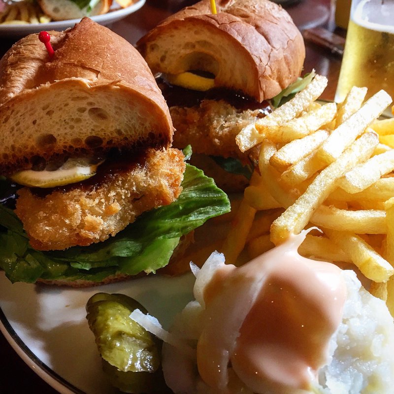 イワシフライサンド(大衆酒場ロック屋)