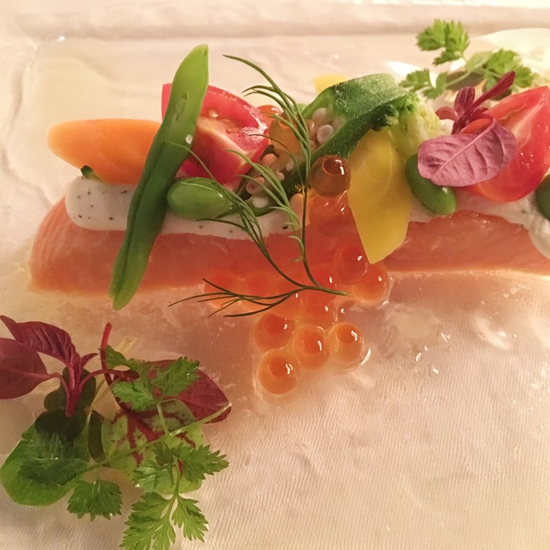 サーモンのミキュイ(Restaurant be （レストランビー）)