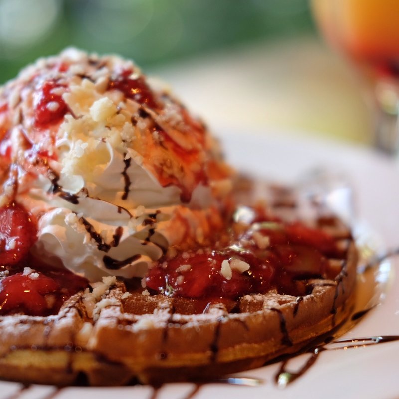 ストロベリーワッフル(Restaurant Waikiki)