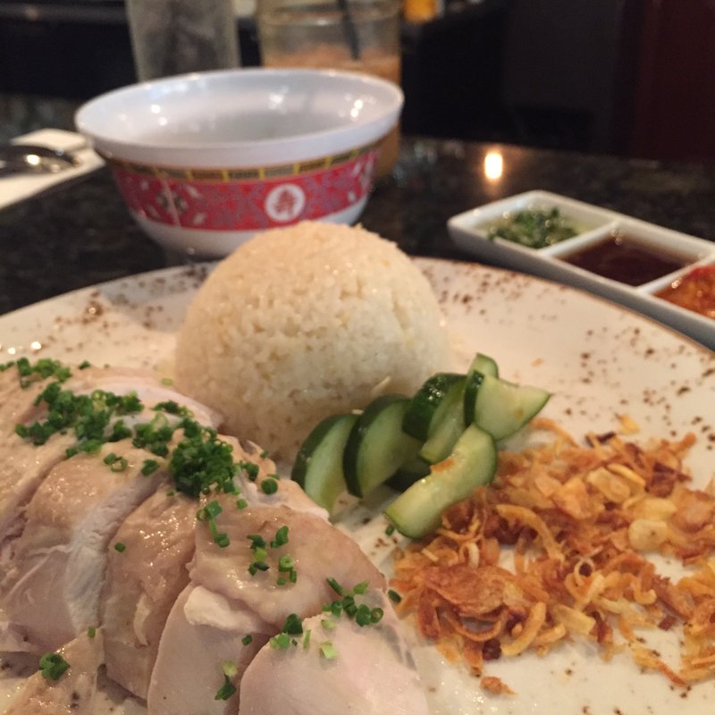 MAMA LE’S HAI NAM CHICKEN(The Pig and the Lady)