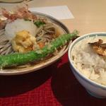 おろし蕎麦と炊き込み御飯(弥助)