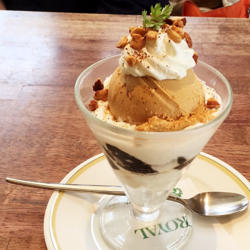 コーヒーサンデー(ロイヤルホスト室見店)