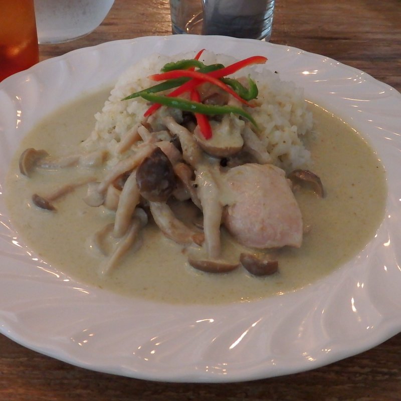 ココナッツグリーンカレー(リロンデル （L'Hirondelle）)