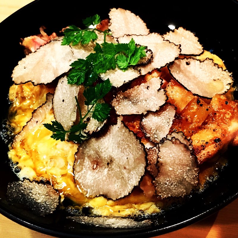 トリュフ親子丼(鳥半 （とりはん）)