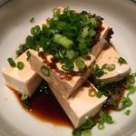 おばあちゃんのいなか豆腐青唐醤油がけ