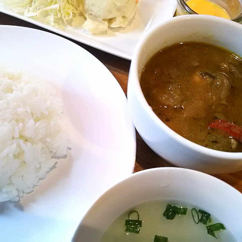 グリーンカレー(タイ料理　エムエム )
