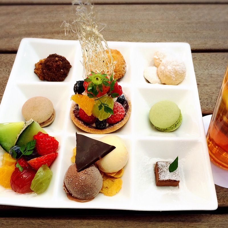 ヌフ(パティスリー モーン 和泉中央本店)