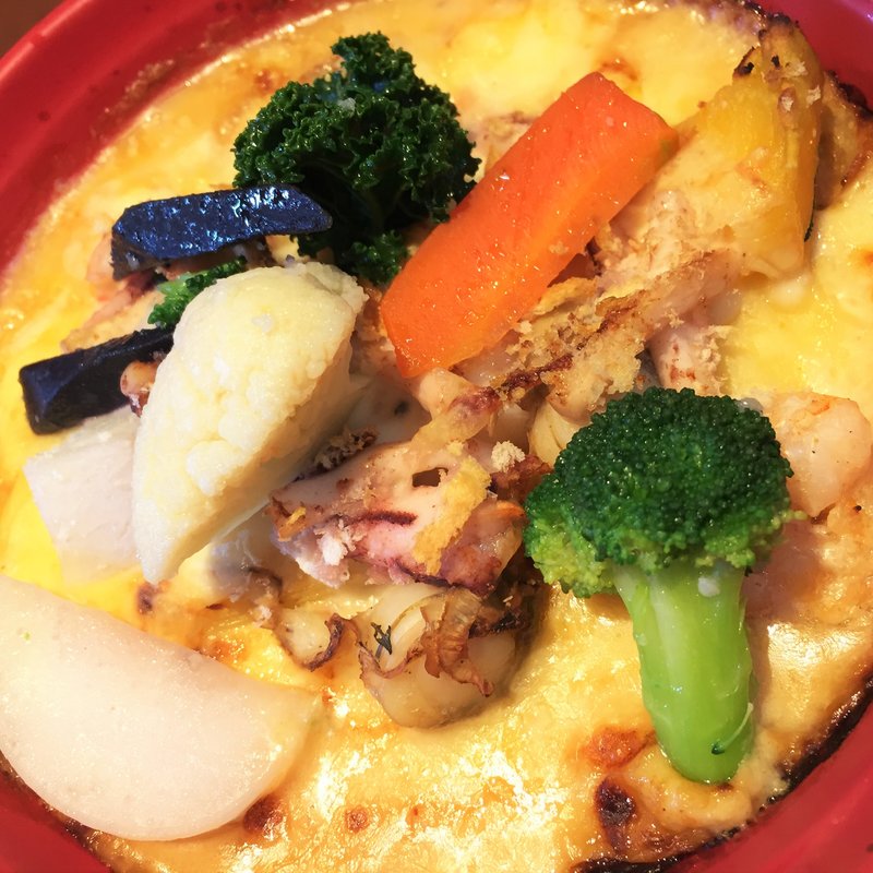 横浜野菜、新鮮魚介チーズたっぷりのこだわりラザニア(Osteria Ryuka)