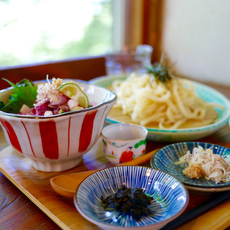 手打ちうどんとミニあじ彩丼セット(森メシ （【旧店名】森のごはん）)