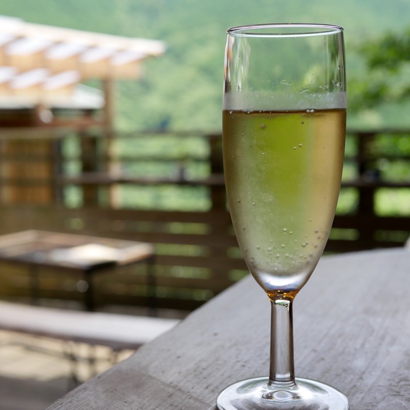 スパークリングワイン辛口　グラス(NARAYA CAFE （ナラヤ カフェ）)