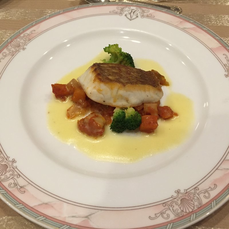 ディナータイムクルーズ　お目出鯛(東京ヴァンテアンクルーズ（株）本社)