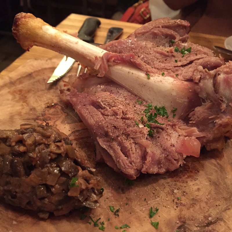 鴨モモ肉のコンフィ(大衆ビストロ ジル 五反田)