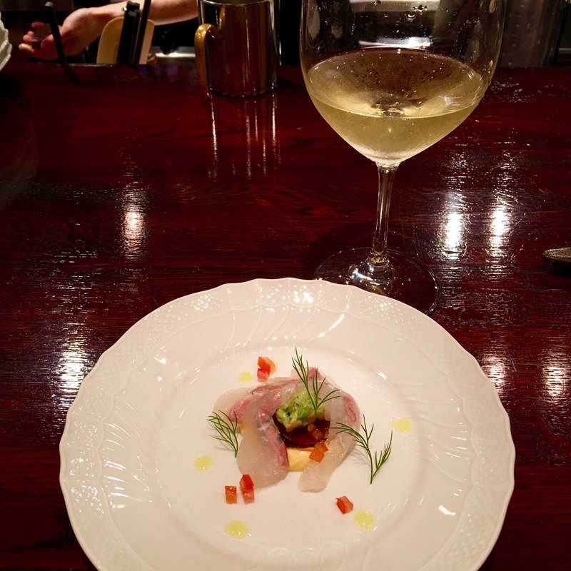 季節の魚のカルパッチョ(ヒラメ)(ピッツェリア スペリアーモ)