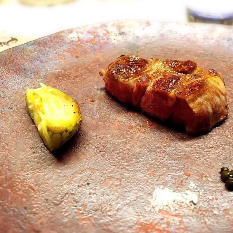 12,000円のコース フランス産 野生の豚(TACUBO)