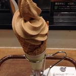 紅茶ソフトクリーム(マザーリーフ ティースタイル横浜ジョイナス店)