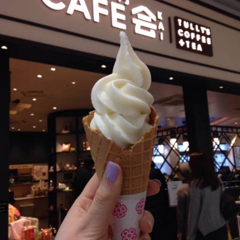 牛乳ソフトクリーム(タリーズコーヒー ＆TEA KITTE丸の内)