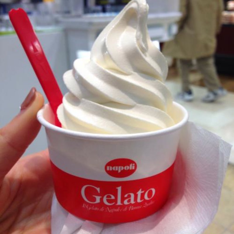 バニラソフトクリーム(ジェラテリア ラ・ナポリ 池袋ISP店 )