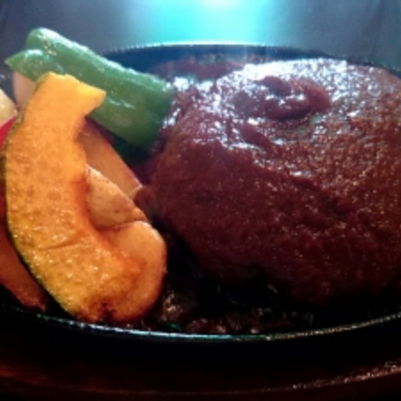 A　ハンバーグ(アットイーズ （at ease）)