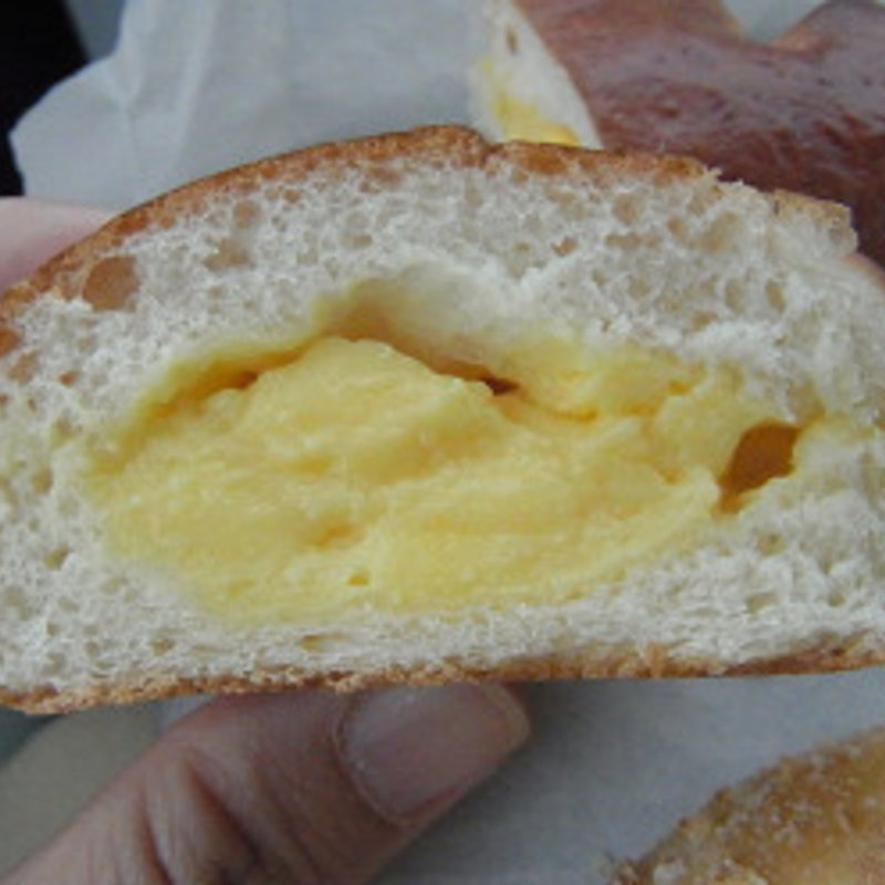 クリームパン(レ トワ エピ （Les Trois Epis）)