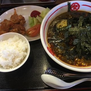 黒辛担々麺唐揚げセット(たのしや)