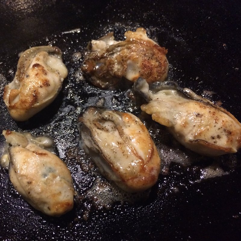 牡蠣バター(もんじゃまくら木)