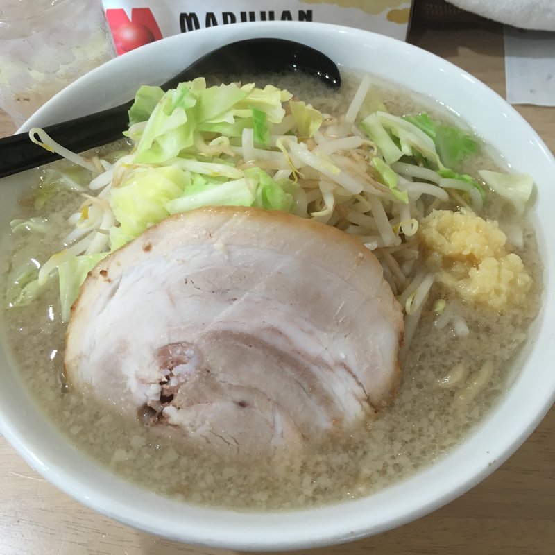 豚めん・塩・野菜少なめ(MONCHAN RAMEN SHUN （モンチャン ラーメン シュン）)