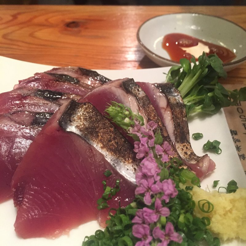 初がつおのたたき(立ち飲み ますらお)