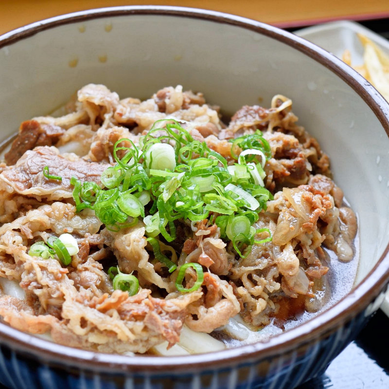 肉ぶっかけ冷(手打ちうどんますや )