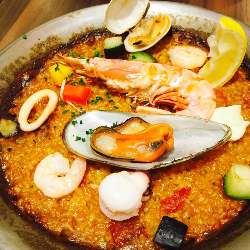 シーフードのパエリアランチ(スペイン料理＆バル ローザ・ローハ)