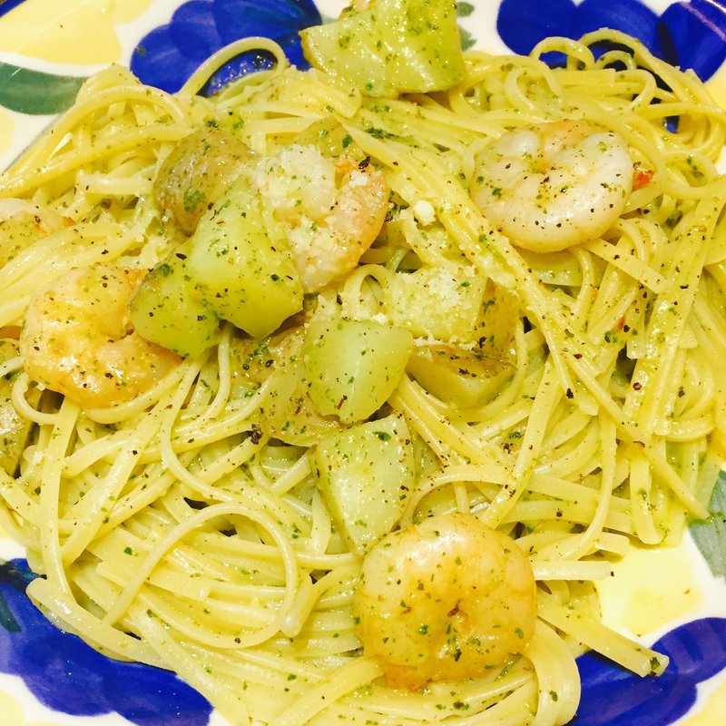 海老と男爵芋のジェノベーゼ(大衆イタリア食堂アレグロつかしん店)