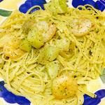海老と男爵芋のジェノベーゼ(大衆イタリア食堂アレグロつかしん店)