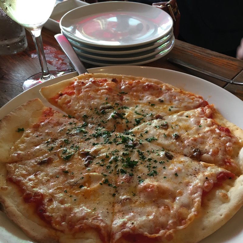 アンチョビガーリックピザ(エス グロッソ （S grosso）)