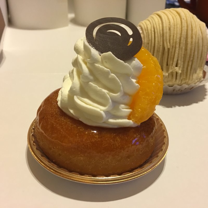 サバラン(フラウラ （Fraoula）)