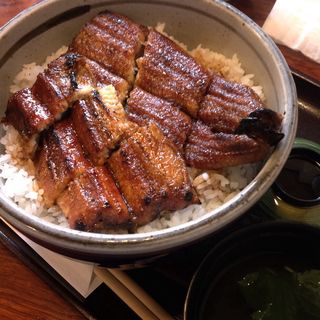 上うな丼(しげ吉 （しげよし）)