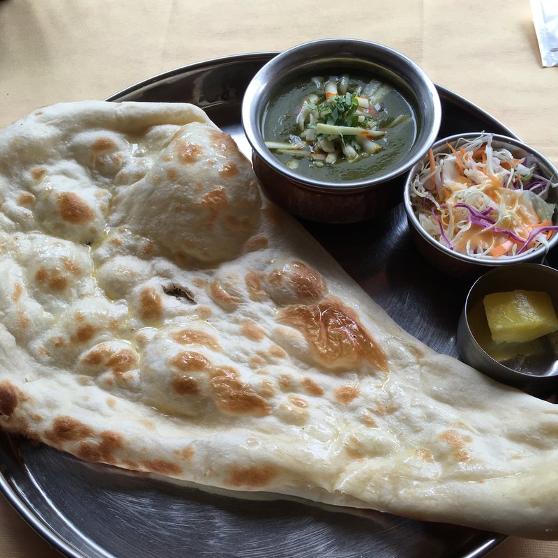 ほうれん草とチーズのカレー(サフラン 池袋)