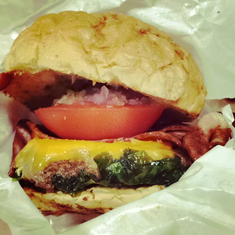 ハンバーガー(ブリオカフェ)