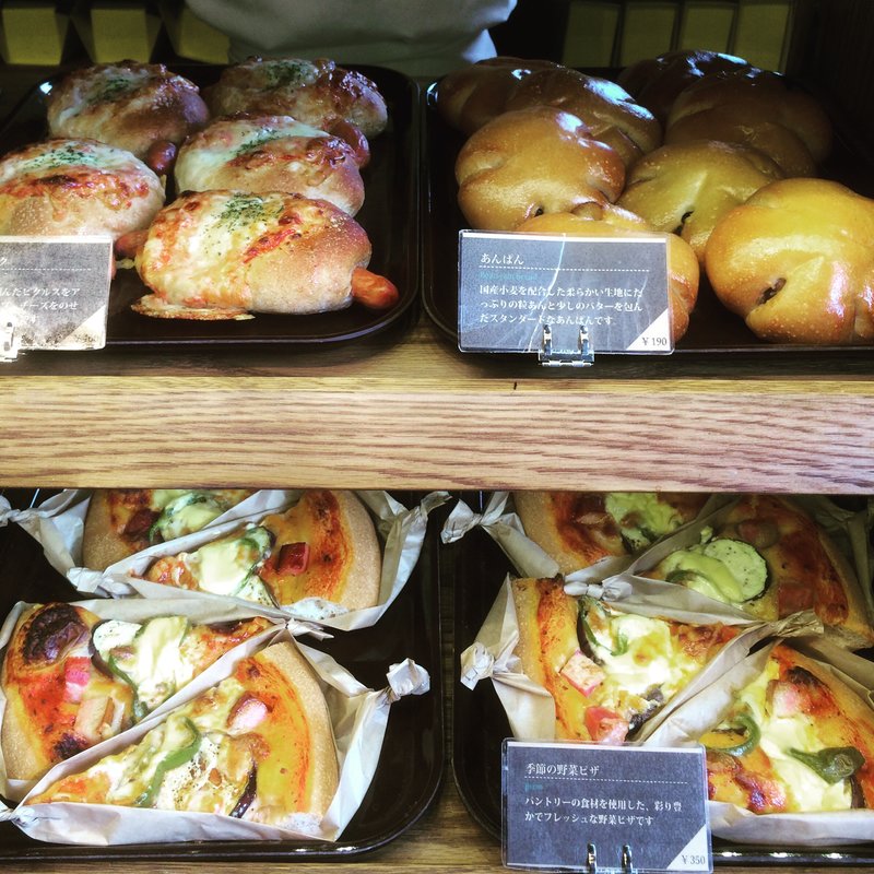 焼きたてのパン(オハコルテベーカリー )