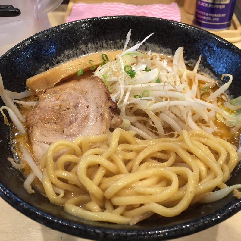 赤味噌ラーメン(大宮製麺所)