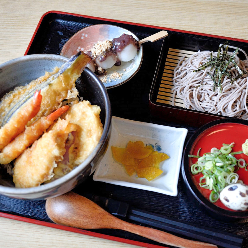 ミニざる丼膳(春夏秋冬 )