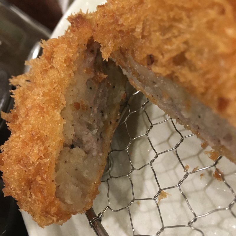 もち豚入りコロッケ(とんかつ まさむね)
