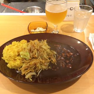 チキン野菜炒めカレー(みぼうじんカレー )